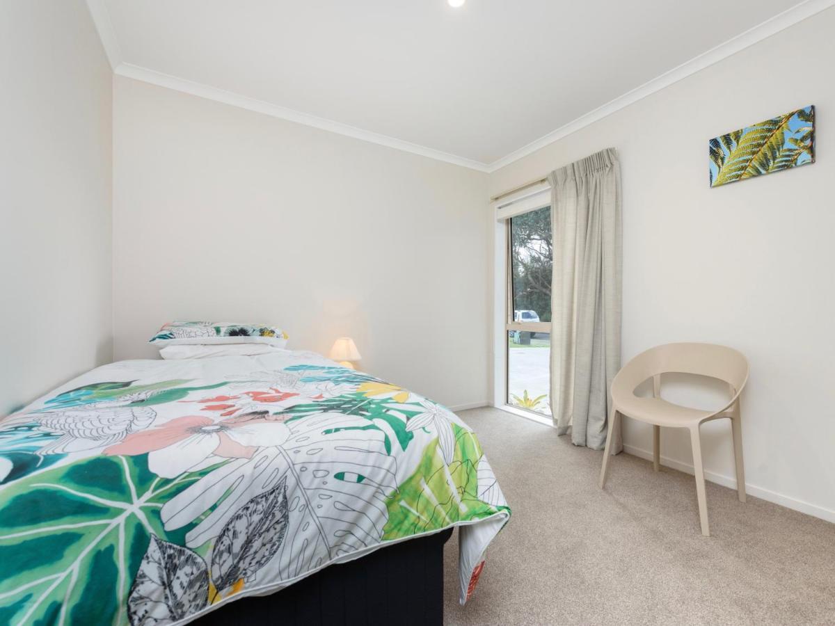Modern Beach Break - Waihi Beach Holiday Home Buitenkant foto