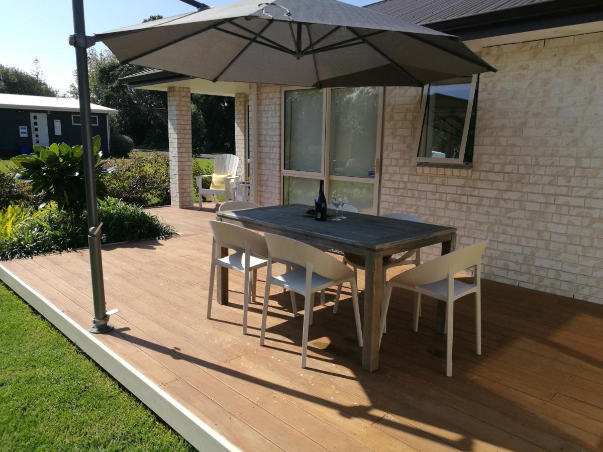 Modern Beach Break - Waihi Beach Holiday Home Buitenkant foto